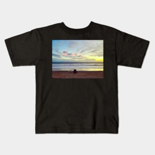 Watching the Sunset in California Kids T-Shirt